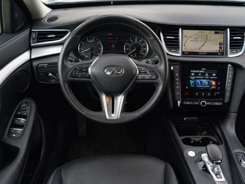 Used 2020 INFINITI QX50 Luxe w/ Navigation Package FWD image 23