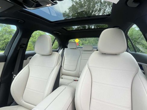 Used 2026 Mercedes-Benz C 300 4MATIC Sedan image 10