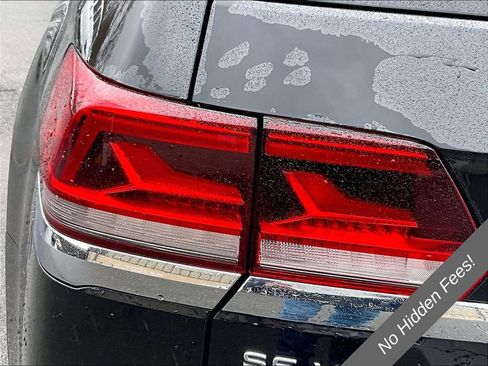 Used 2021 Volkswagen Atlas SE w/ Towing Package AWD/4WD image 29