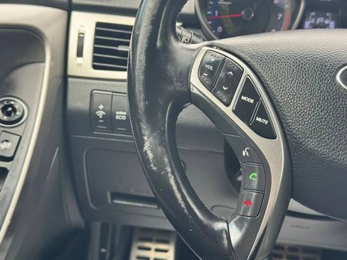 Used 2013 Hyundai Elantra GT w/ Touch & Go Pkg FWD image 24