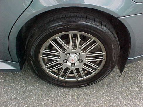 Used 2007 Pontiac Grand Prix GT w/ Special Edition Package FWD image 7