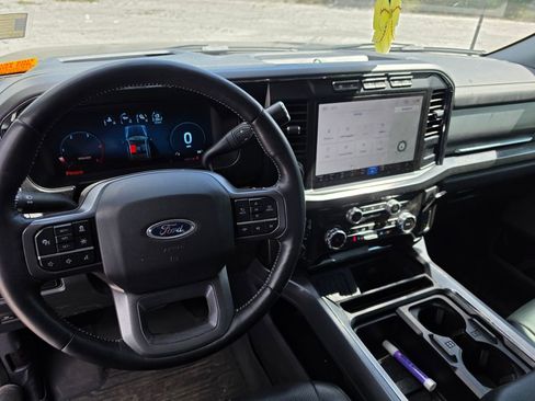 Used 2024 Ford F250 Lariat w/ Lariat Ultimate Package image 10