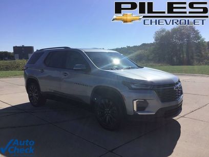 Used 2023 Chevrolet Traverse RS