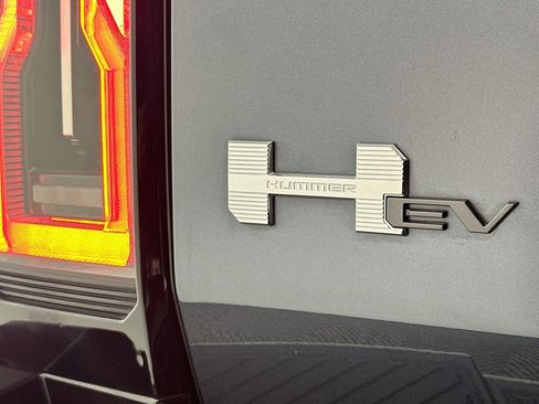 Used 2026 GMC Hummer EV SUV AWD/4WD image 9