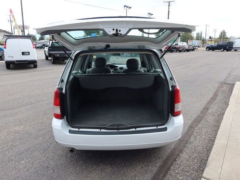 Used 2003 Ford Focus SE image 6