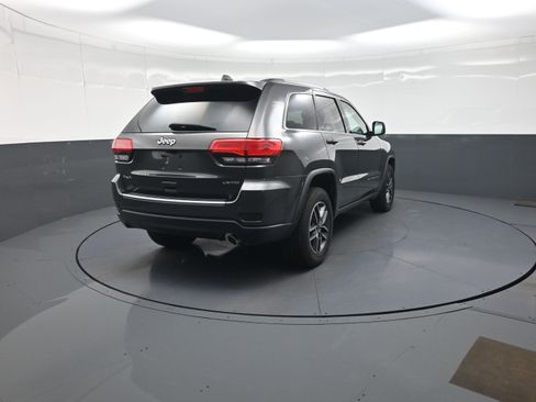 Used 2019 Jeep Grand Cherokee Limited AWD/4WD image 3