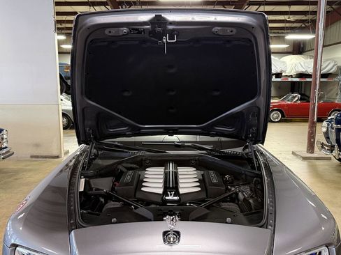 Used 2019 Rolls-Royce Dawn image 51