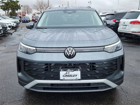 New 2026 Volkswagen Tiguan SE image 5