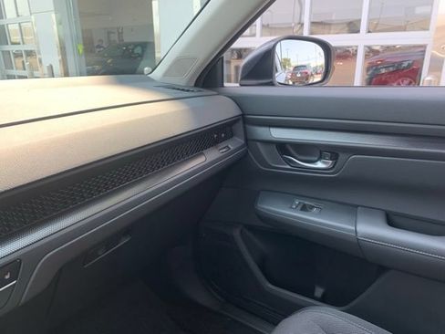 Used 2024 Honda CR-V EX image 16