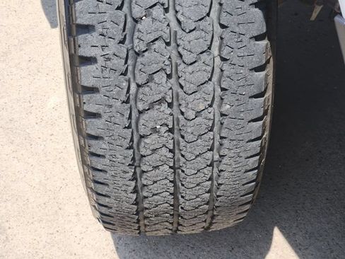 Used 2024 RAM 2500 Laramie AWD/4WD image 11