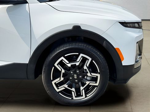 Used 2025 Hyundai Santa Cruz Limited AWD/4WD image 42