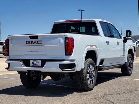 New 2026 GMC Sierra 2500 Denali w/ Denali Reserve Package AWD/4WD image 7