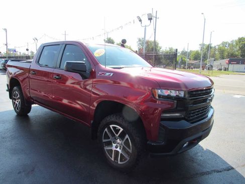 Used 2019 Chevrolet Silverado 1500 LT Trail Boss image 4