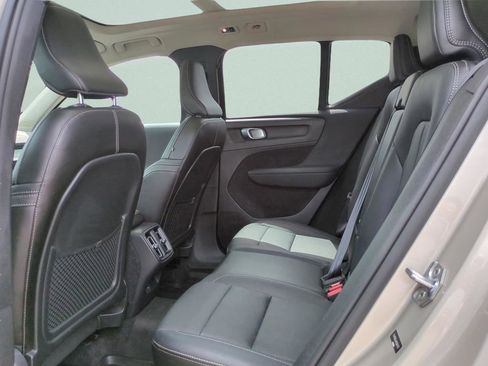 Used 2019 Volvo XC40 T5 Inscription AWD/4WD image 10