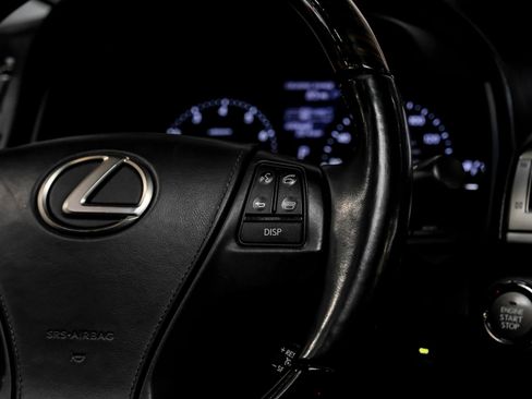 Used 2014 Lexus LS 460 w/ Comfort Package RWD image 16