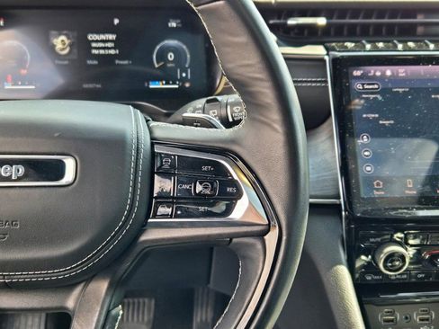 Used 2021 Jeep Grand Cherokee L Overland w/ Advanced Protech Group III image 34