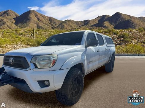 Used 2014 Toyota Tacoma 4x4 Double Cab w/ SR5 Package image 2