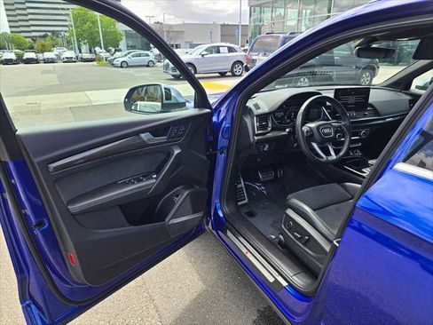 Used 2022 Audi SQ5 Premium Plus w/ Premium Plus Package AWD/4WD image 21