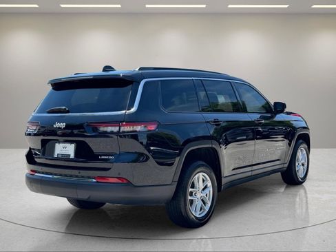 Used 2025 Jeep Grand Cherokee L Laredo RWD image 5