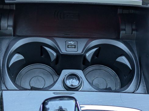 Used 2022 BMW 330i Sedan w/ Driving Assistance Package image 26