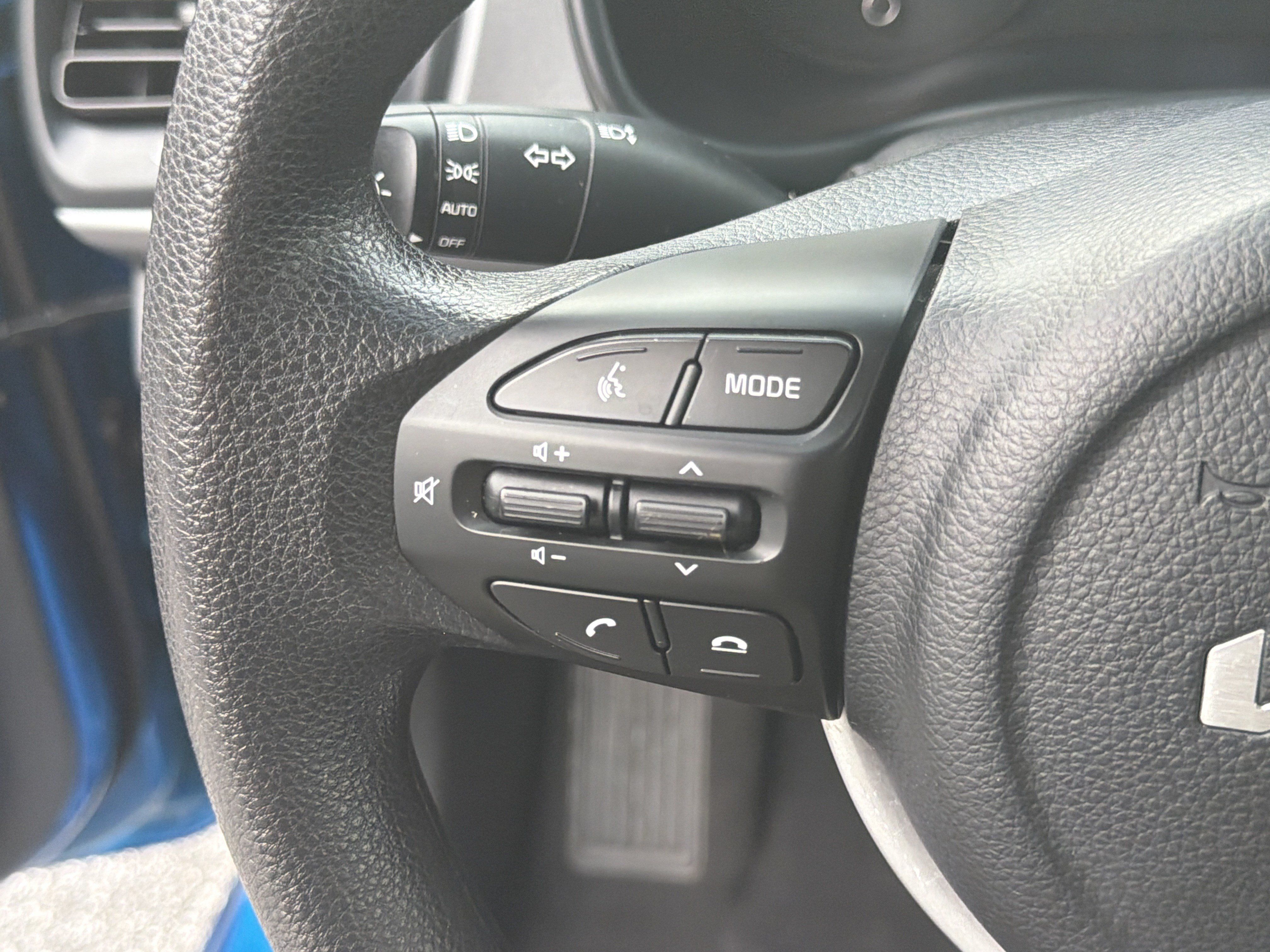 Used 2023 Kia Rio S FWD image 29