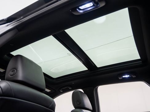 Certified 2022 Cadillac XT5 Premium Luxury image 11