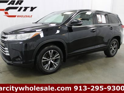 Used 2018 Toyota Highlander LE