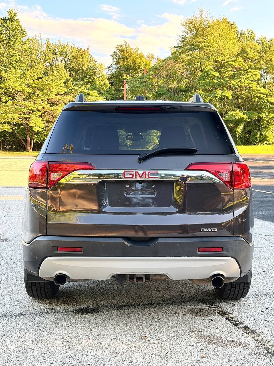 Used 2017 GMC Acadia SLT w/ LPO, Floor Liner Package AWD/4WD image 7