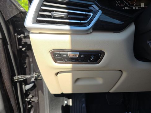 Used 2021 BMW X5 xDrive40i w/ Premium Package AWD/4WD image 33