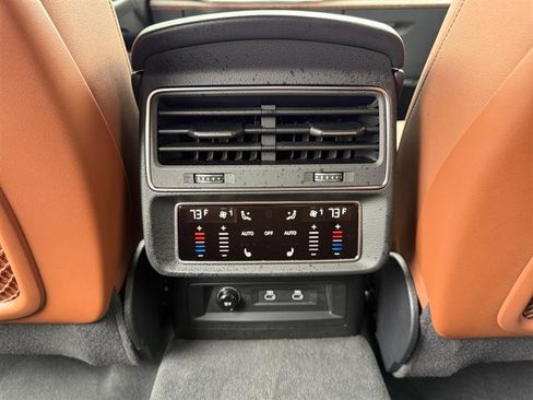 Used 2024 Audi Q8 Premium Plus w/ Premium Plus Package image 29