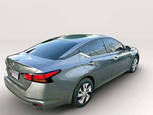 Used 2020 Nissan Altima 2.5 S FWD image 10
