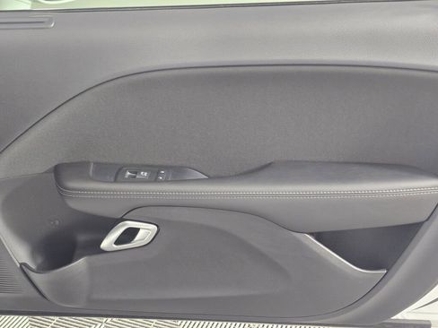 Used 2018 Dodge Challenger R/T Scat Pack w/ Driver Convenience Group image 41