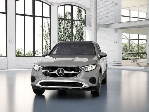 Used 2026 Mercedes-Benz GLC 300 4MATIC image 42