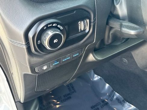 Used 2025 Jeep Wrangler Unlimited Rubicon 4xe w/ Safety Group image 20