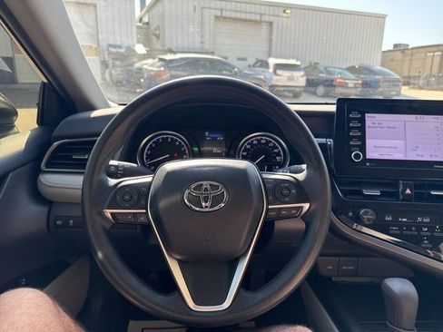 Used 2024 Toyota Camry LE w/ Convenience Package FWD image 18