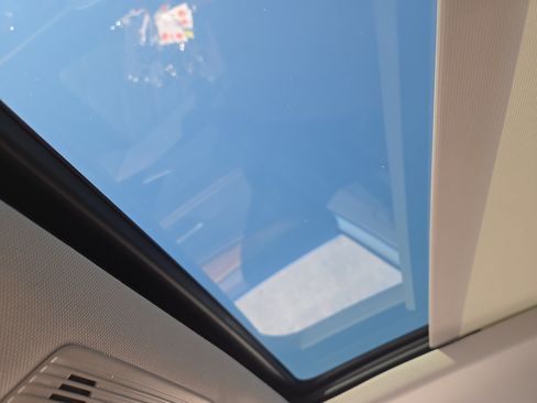 New 2026 Volkswagen Atlas SE image 13