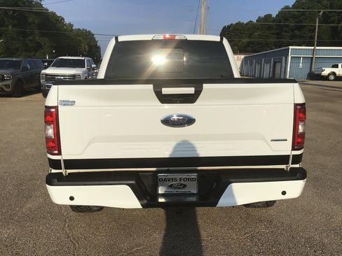 Used 2018 Ford F150 XLT w/ Equipment Group 302A Luxury AWD/4WD image 12