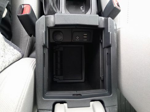 Used 2018 Subaru Forester 2.5i Premium w/ All-Weather Package image 28