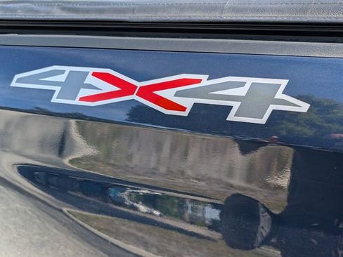 Used 2023 Chevrolet Silverado 1500 LT image 13