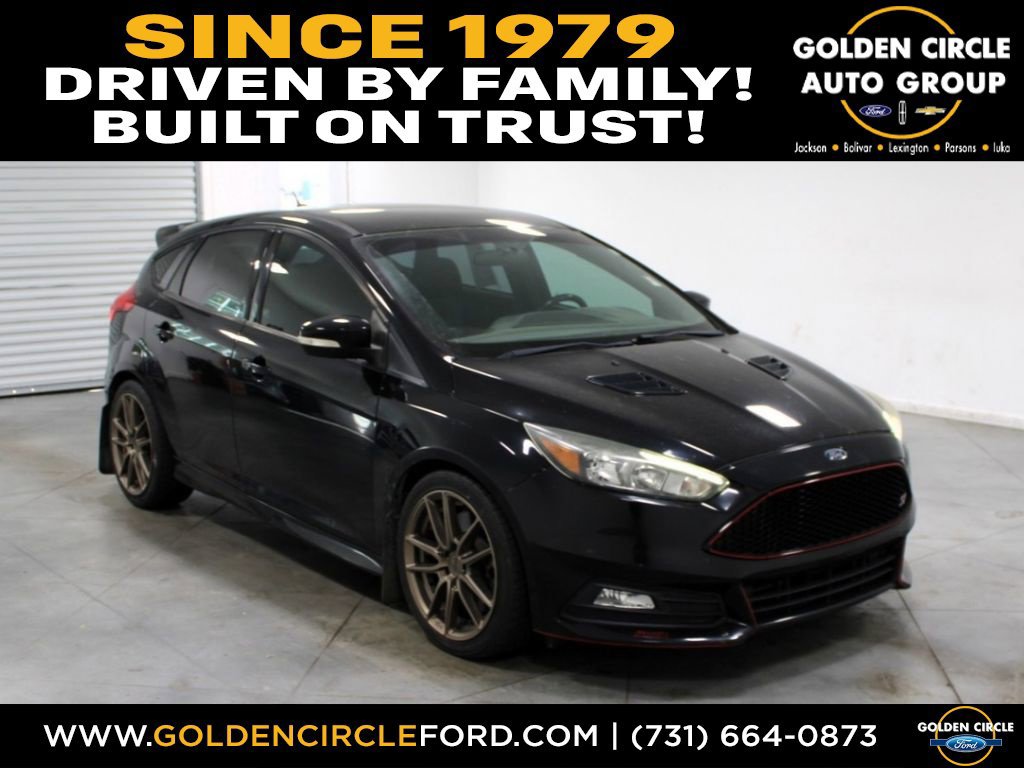 Used 2017 Ford Focus ST FWD image 1