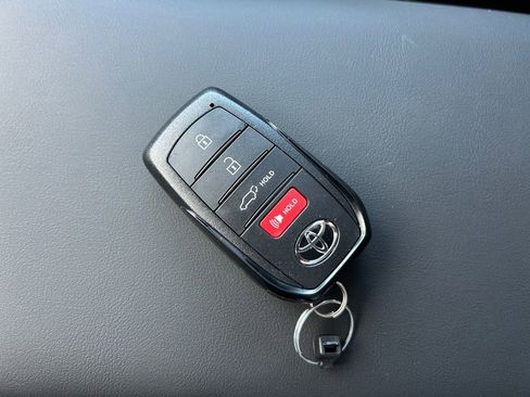 New 2025 Toyota Crown Signia Limited w/ Advanced Technology Package image 33