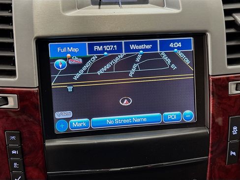 Used 2012 Cadillac Escalade Premium image 22