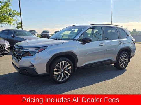 Used 2025 Subaru Forester Touring w/ Popular Package - Touring AWD/4WD image 7