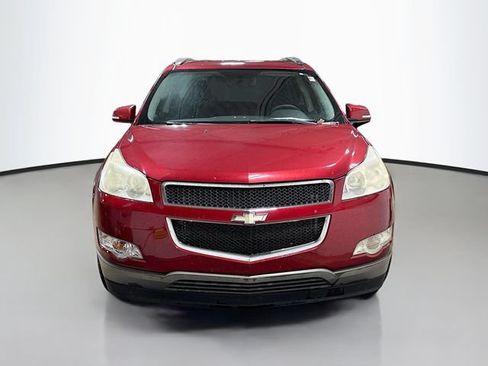 Used 2012 Chevrolet Traverse LT FWD image 2