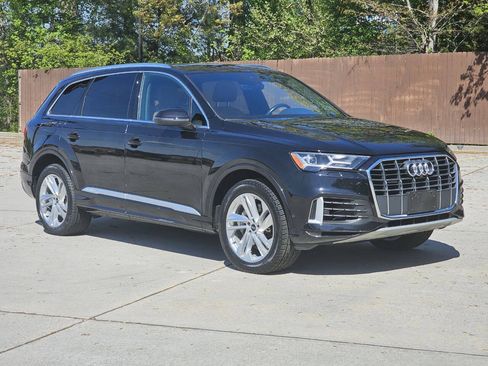 Used 2021 Audi Q7 3.0T Premium Plus AWD/4WD image 3