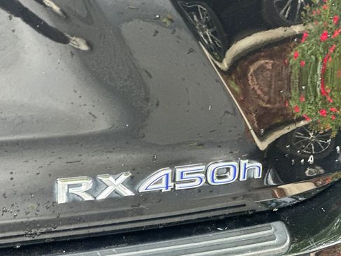 Used 2017 Lexus RX 450h AWD image 39