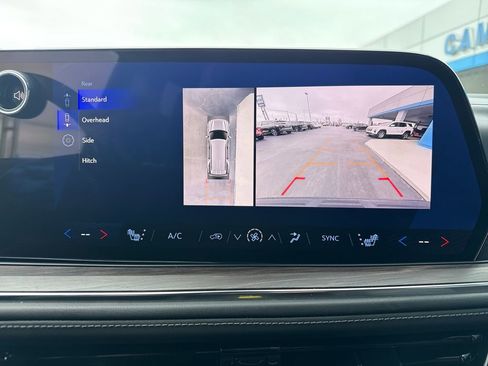 Used 2025 Chevrolet Tahoe LT image 25