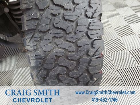 Used 2019 Jeep Wrangler Unlimited Sahara w/ Cold Weather Group AWD/4WD image 32
