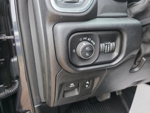 Used 2019 RAM 1500 Laramie w/ Sport Appearance Package AWD/4WD image 24