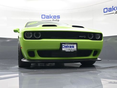 Used 2019 Dodge Challenger SRT Hellcat Redeye image 31